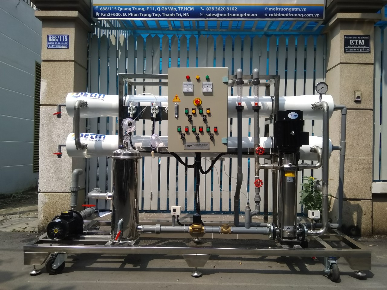 Xử lý nước uống sạch bằng hệ thống RO